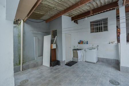 Casa à venda com 250m², 3 quartos e 3 vagas Casa à venda com 250m², 3 quartos e 3 vagasÁrea de Serviço