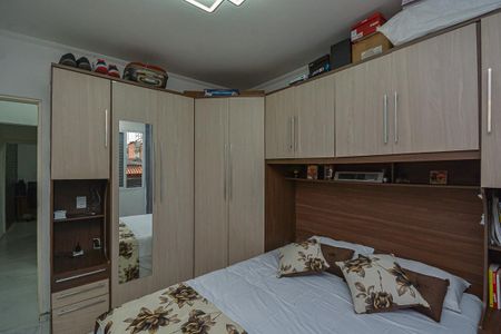 Casa à venda com 250m², 3 quartos e 3 vagas Casa à venda com 250m², 3 quartos e 3 vagasQuarto 1