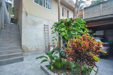 Casa à venda com 250m², 3 quartos e 3 vagas Casa à venda com 250m², 3 quartos e 3 vagasGaragem