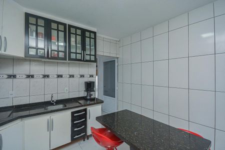 Casa à venda com 250m², 3 quartos e 3 vagas Casa à venda com 250m², 3 quartos e 3 vagasCozinha