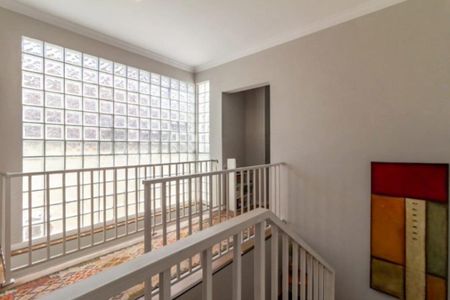 Escadas de casa à venda com 3 quartos, 120m² em Siciliano, São Paulo