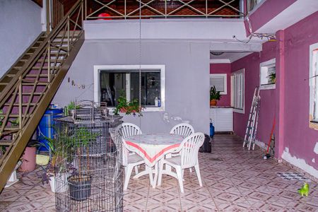 Casa à venda com 350m², 4 quartos e 1 vagaArea de lazer/Serviço
