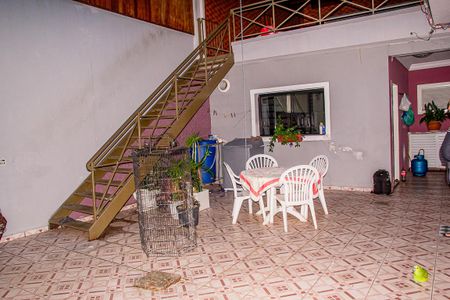 Casa à venda com 350m², 4 quartos e 1 vagaArea de lazer/Serviço
