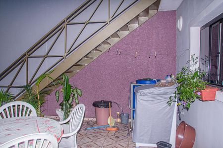 Casa à venda com 350m², 4 quartos e 1 vagaArea de lazer/Serviço