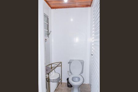 Casa à venda com 350m², 4 quartos e 1 vagaBanheiro de serviço