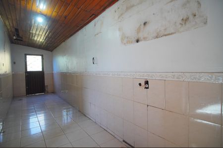 Casa à venda com 170m², 2 quartos e 1 vagacozinha