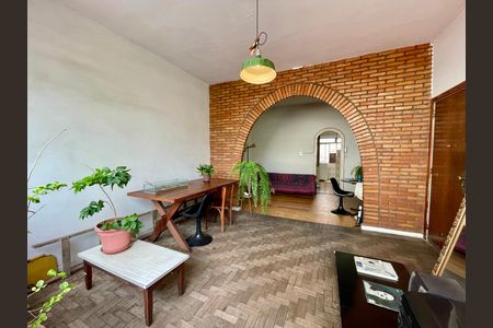 Apartamento à venda com 99m², 3 quartos e 1 vaga
