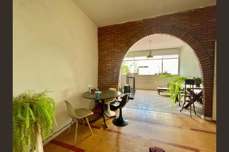 Apartamento à venda com 99m², 3 quartos e 1 vaga