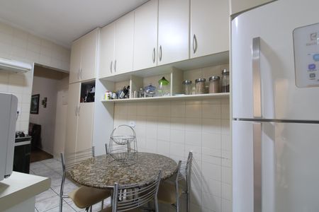 Casa à venda com 150m², 2 quartos e 2 vagasCozinha
