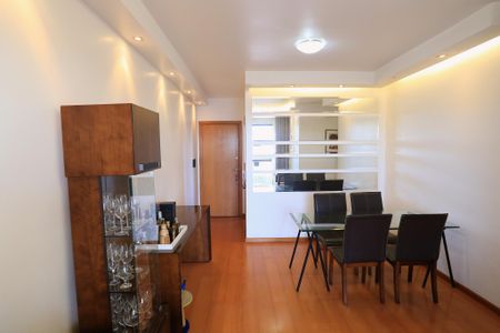 Sala de apartamento à venda com 3 quartos, 80m² em Sagrada Família, Belo Horizonte