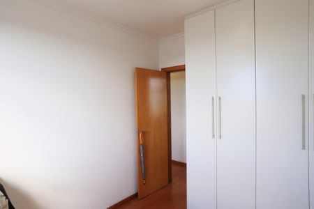 Apartamento à venda com 80m², 3 quartos e 2 vagasQuarto 1
