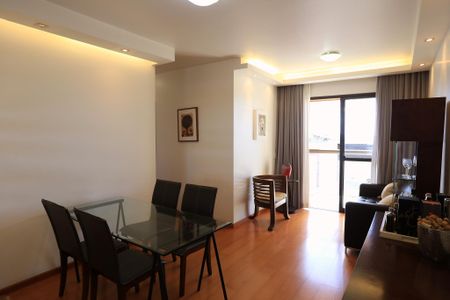 Sala de apartamento à venda com 3 quartos, 80m² em Sagrada Família, Belo Horizonte