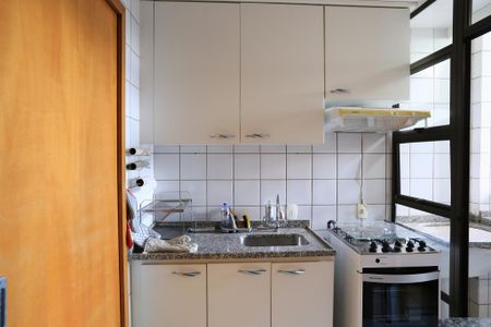 Apartamento à venda com 80m², 3 quartos e 2 vagasCozinha