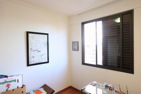 Apartamento à venda com 80m², 3 quartos e 2 vagasQuarto