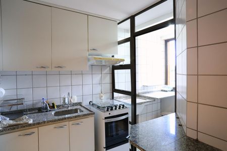 Apartamento à venda com 80m², 3 quartos e 2 vagasCozinha