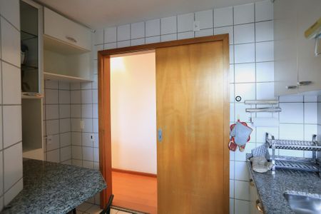 Apartamento à venda com 80m², 3 quartos e 2 vagasCozinha