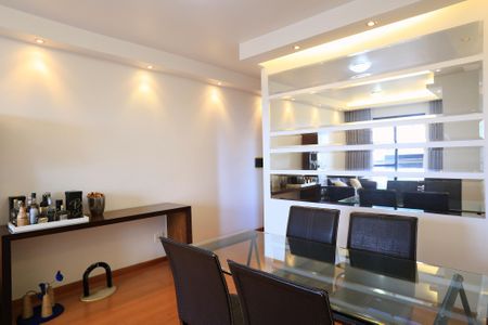 Sala de apartamento à venda com 3 quartos, 80m² em Sagrada Família, Belo Horizonte