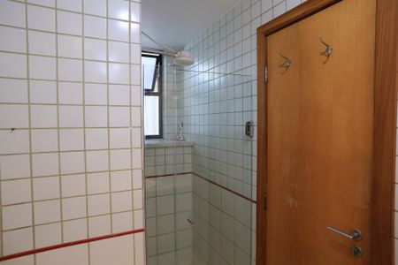 Apartamento à venda com 80m², 3 quartos e 2 vagasBanheiro da Suíte