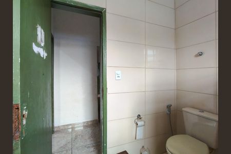 Casa à venda com 349m², 4 quartos e 2 vagas Casa à venda com 349m², 4 quartos e 2 vagasBanheiro 3