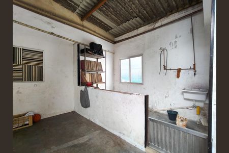 Casa à venda com 349m², 4 quartos e 2 vagas Casa à venda com 349m², 4 quartos e 2 vagasTerraço