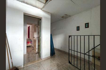 Casa à venda com 349m², 4 quartos e 2 vagas Casa à venda com 349m², 4 quartos e 2 vagasHall social