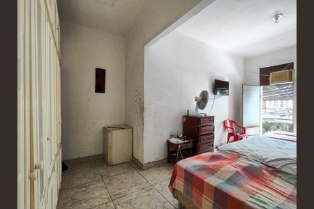 Casa à venda com 349m², 4 quartos e 2 vagas Casa à venda com 349m², 4 quartos e 2 vagasQuarto 2