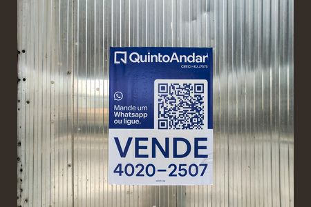 Casa à venda com 349m², 4 quartos e 2 vagas Casa à venda com 349m², 4 quartos e 2 vagasPlaca