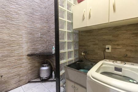 Casa de condomínio à venda com 120m², 3 quartos e 2 vagas Casa de condomínio à venda com 120m², 3 quartos e 2 vagasÁrea de Serviço