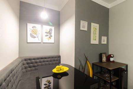 Casa de condomínio à venda com 120m², 3 quartos e 2 vagas Casa de condomínio à venda com 120m², 3 quartos e 2 vagasSala