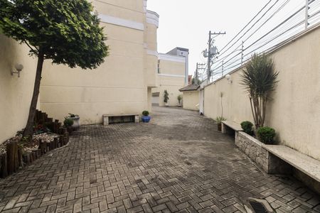 Casa de condomínio à venda com 120m², 3 quartos e 2 vagas Casa de condomínio à venda com 120m², 3 quartos e 2 vagasÁrea Comum - Churrasqueira