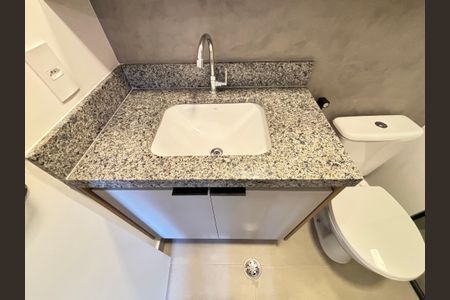Apartamento para alugar com 25m², 1 quarto e sem vaga Apartamento para alugar com 25m², 1 quarto e sem vagaBanheiro da Suíte