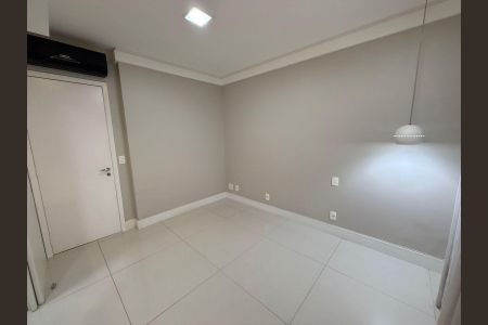 Apartamento para alugar com 167m², 4 quartos e 2 vagasQuarto