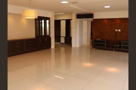 Apartamento para alugar com 167m², 4 quartos e 2 vagasSala de TV