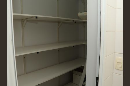 Apartamento para alugar com 167m², 4 quartos e 2 vagasdispensa