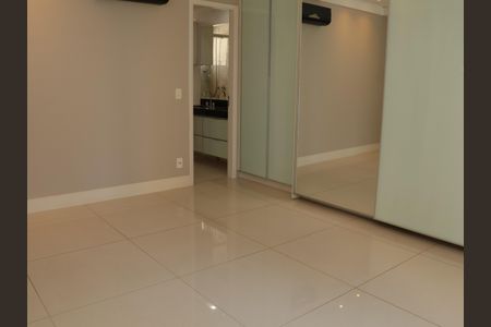 Apartamento para alugar com 167m², 4 quartos e 2 vagasSuíte 2