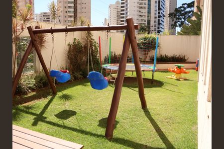 Apartamento para alugar com 167m², 4 quartos e 2 vagasÁrea comum - Playground