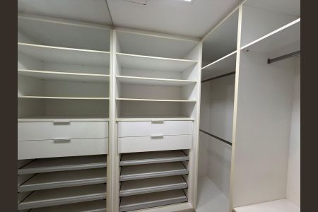 Apartamento para alugar com 167m², 4 quartos e 2 vagasCozinha
