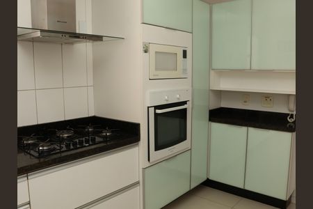 Apartamento para alugar com 167m², 4 quartos e 2 vagasCozinha