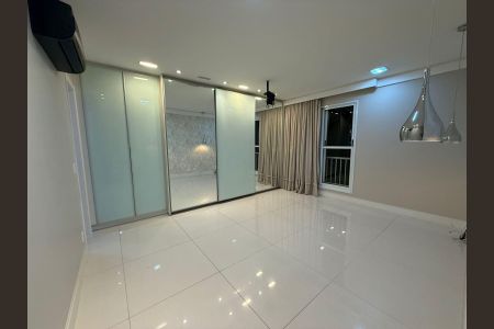 Apartamento para alugar com 167m², 4 quartos e 2 vagascomodo