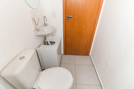 Apartamento para alugar com 41m², 2 quartos e sem vagaBanheiro
