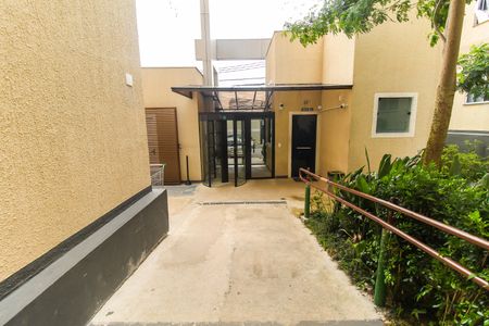 Apartamento para alugar com 41m², 2 quartos e sem vagaEntrada