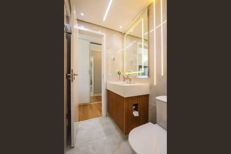 Apartamento à venda com 109m², 3 quartos e 2 vagas Apartamento à venda com 109m², 3 quartos e 2 vagasBanheiro da Suite