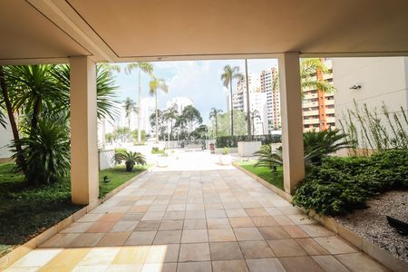 Apartamento à venda com 109m², 3 quartos e 2 vagas Apartamento à venda com 109m², 3 quartos e 2 vagasEntrada