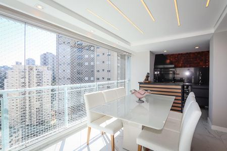 Apartamento à venda com 109m², 3 quartos e 2 vagas Apartamento à venda com 109m², 3 quartos e 2 vagasVaranda