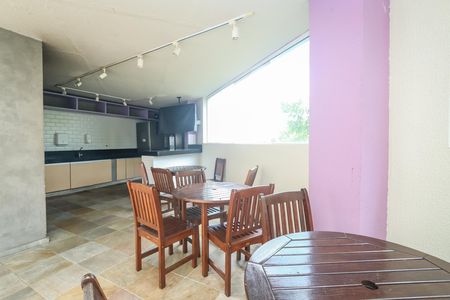 Apartamento à venda com 109m², 3 quartos e 2 vagas Apartamento à venda com 109m², 3 quartos e 2 vagasÁrea comum - Churrasqueira