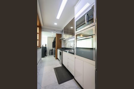 Apartamento à venda com 109m², 3 quartos e 2 vagas Apartamento à venda com 109m², 3 quartos e 2 vagasCozinha