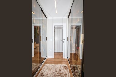 Apartamento à venda com 109m², 3 quartos e 2 vagas Apartamento à venda com 109m², 3 quartos e 2 vagasCloset
