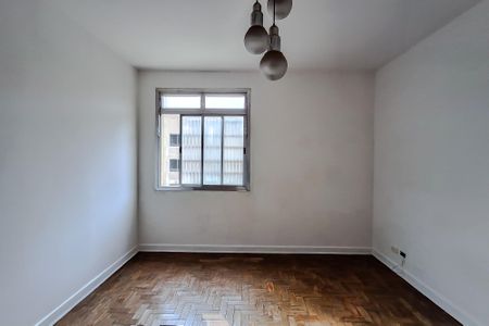Apartamento à venda com 70m², 2 quartos e 1 vaga Apartamento à venda com 70m², 2 quartos e 1 vagaSala