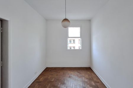 Apartamento à venda com 70m², 2 quartos e 1 vaga Apartamento à venda com 70m², 2 quartos e 1 vagaSala