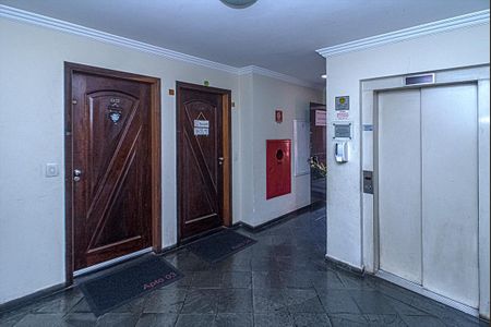 Apartamento para alugar com 55m², 2 quartos e 1 vaga Apartamento para alugar com 55m², 2 quartos e 1 vagahall de entrada_3